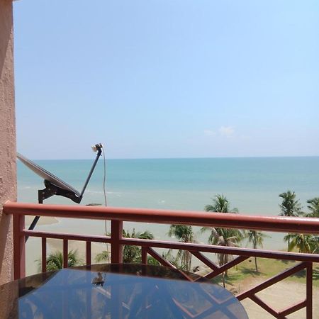 Ferienwohnung Adelia Beach View Paradise Lagoon Port Dickson Exterior foto